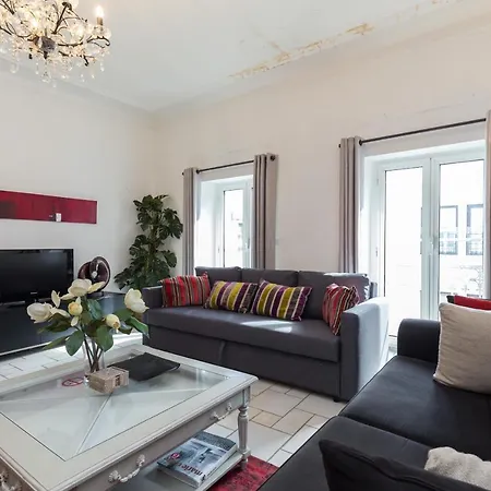 Sleeps 8 Air Con Wifi * Cannes