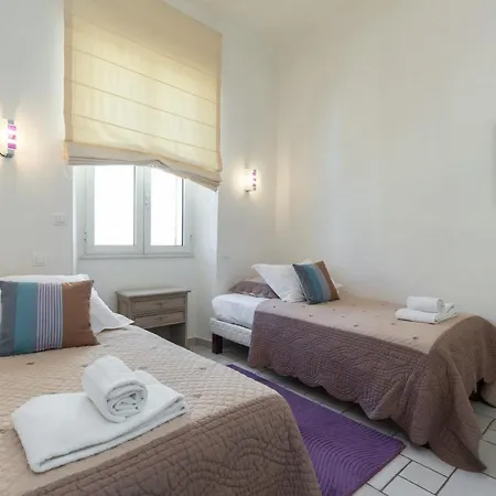 Apartmán Sleeps 8 Air Con Wifi Cannes