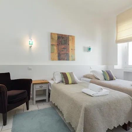 Apartman Sleeps 8 Air Con Wifi Cannes