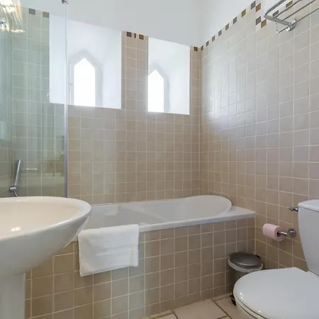 Sleeps 8 Air Con Wifi * Cannes